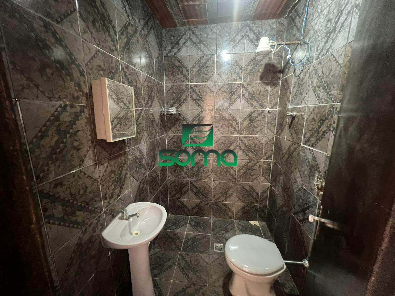 Casa à venda no Célvia: 