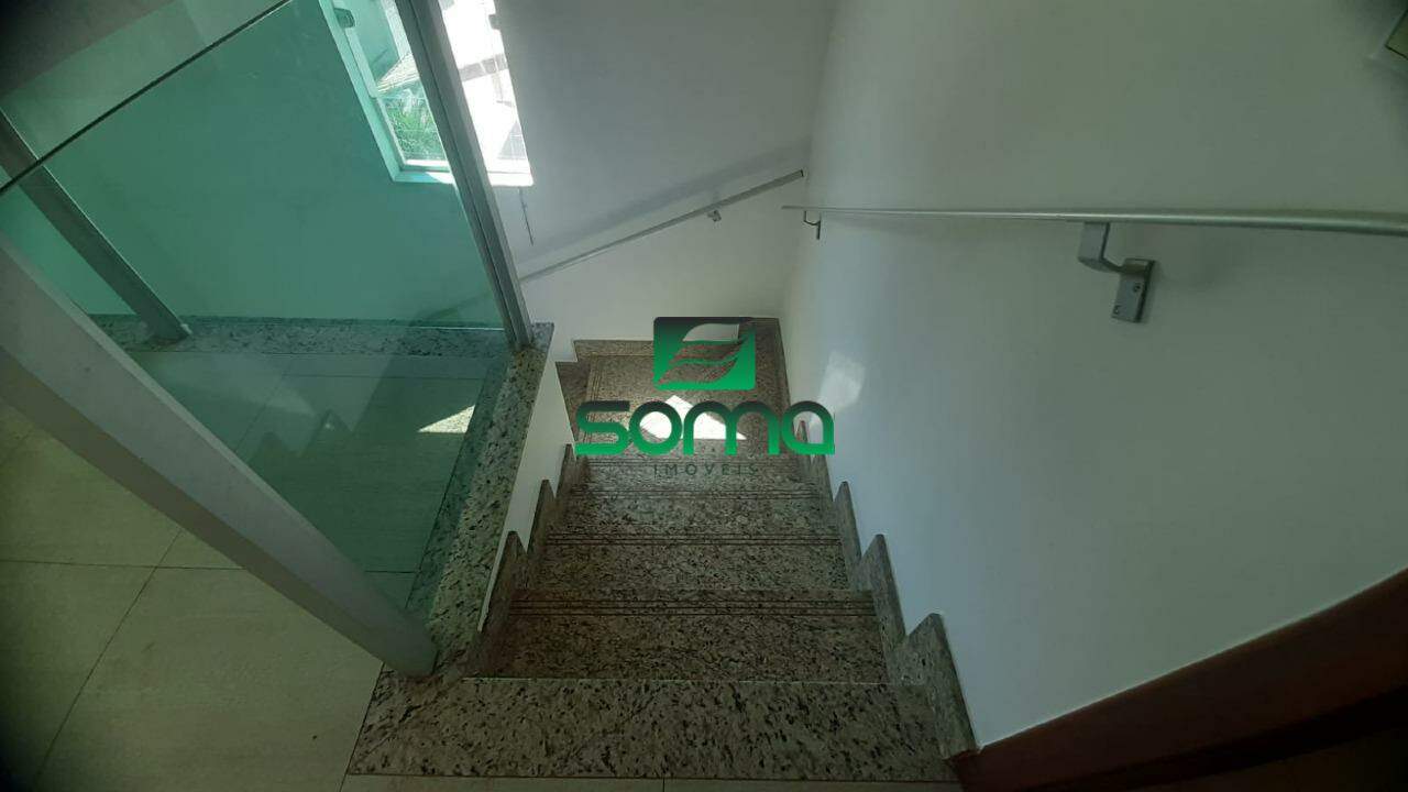 Casa Geminada à venda no Maria De Lourdes: 