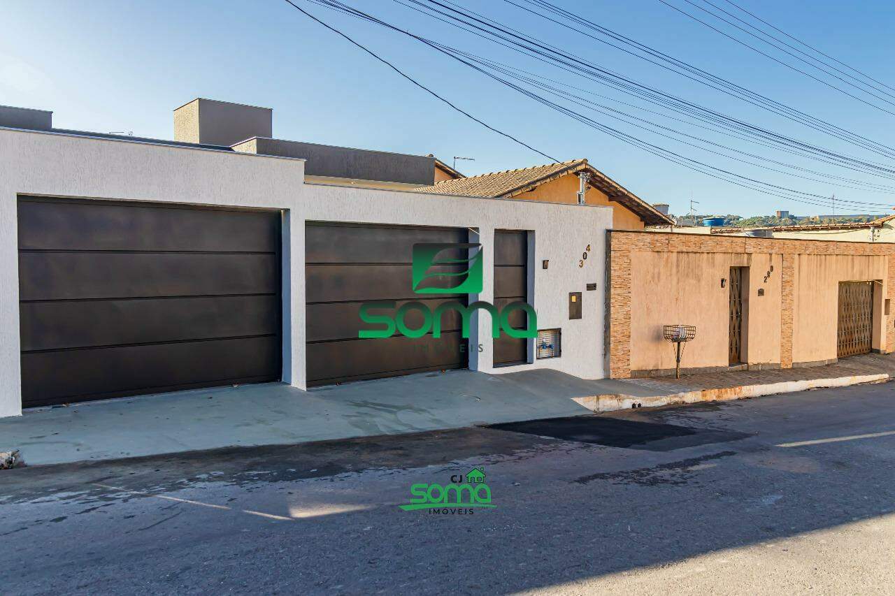 Casa Geminada à venda no Célvia: 