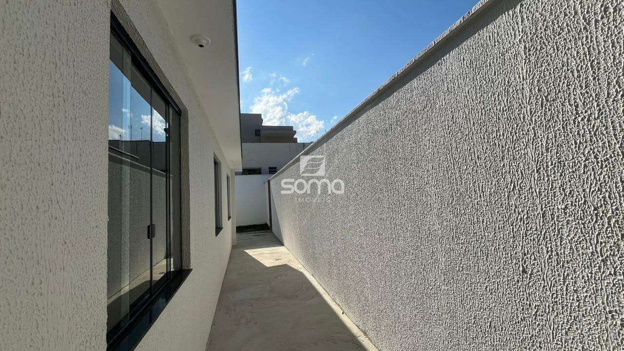 Casa Geminada à venda no Célvia: