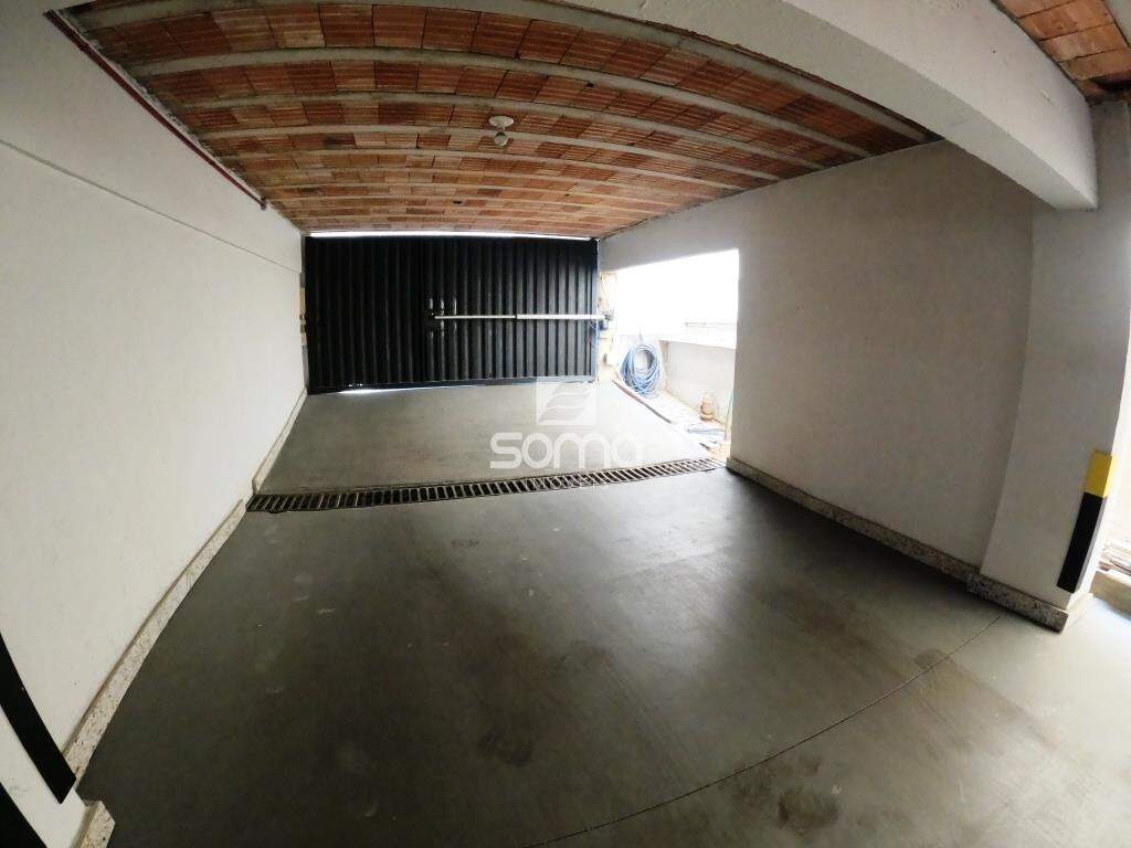 Sala para aluguel no Centro: 