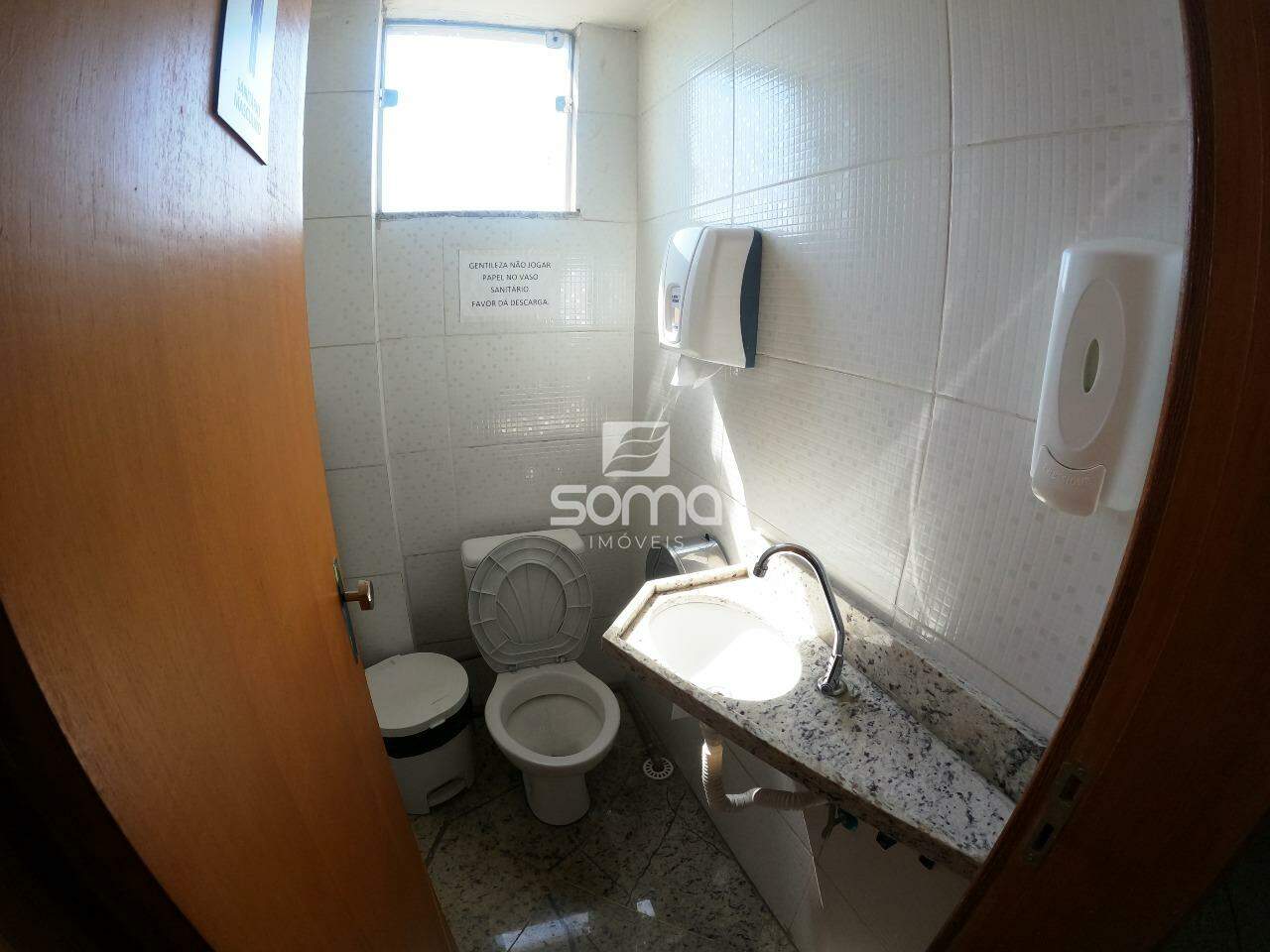 Sala para aluguel no Centro: 