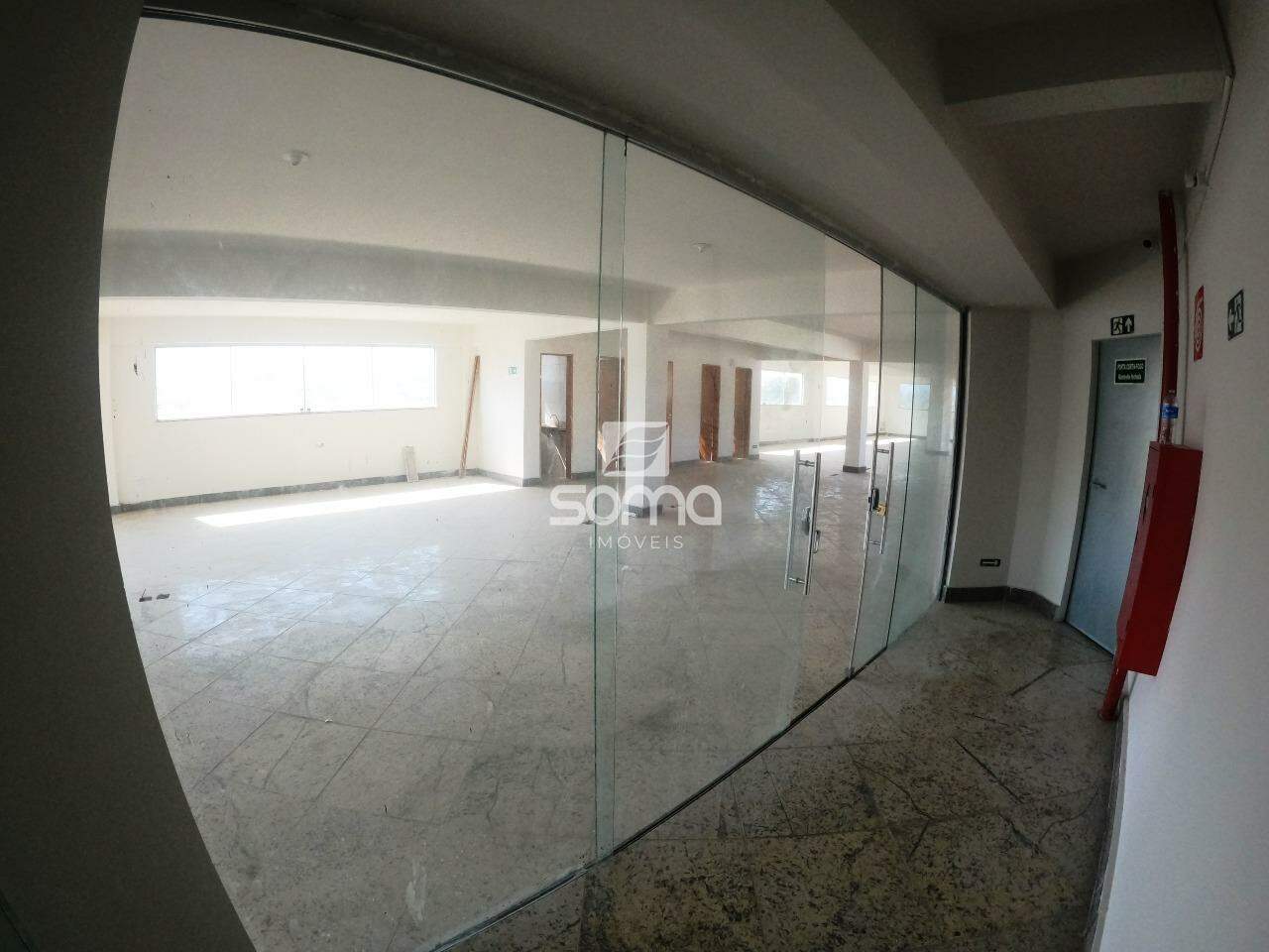 Sala para aluguel no Centro: 