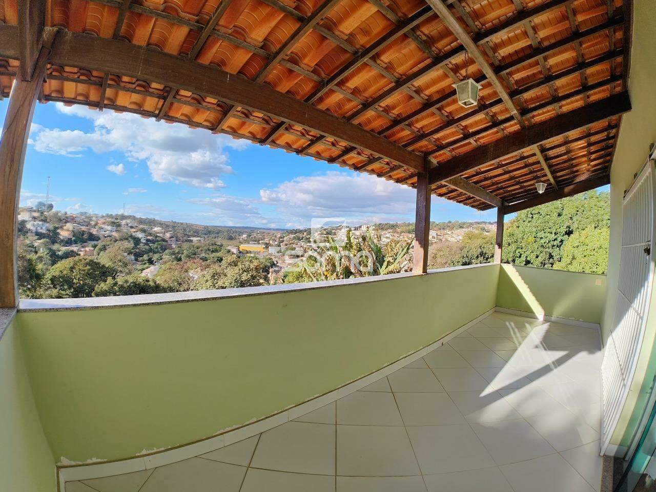 Casa à venda no Chácaras Cachoeira: 