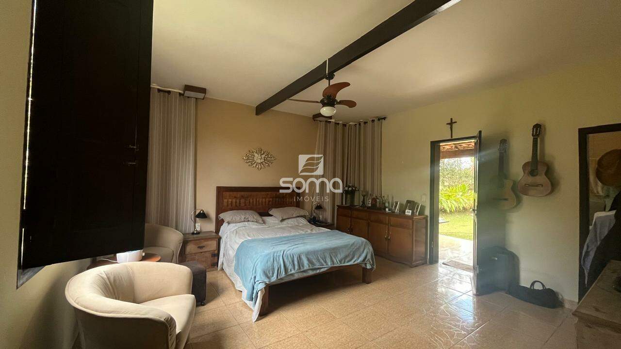 Sítio à venda no Inácia De Carvalho: 