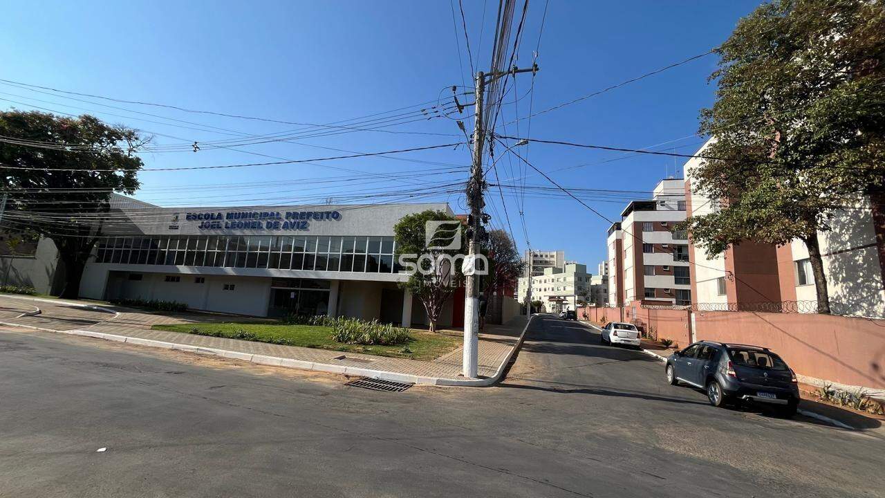 Apartamento à venda no Santa Clara B: 