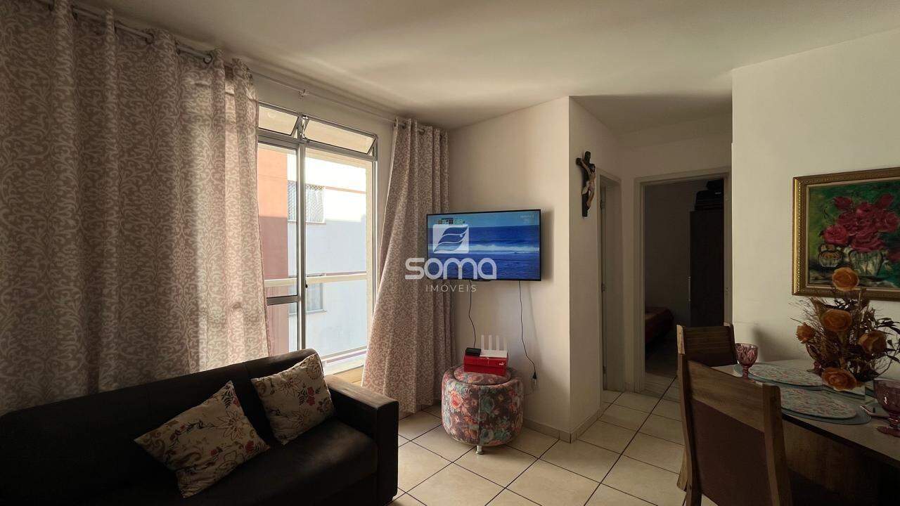 Apartamento à venda no Santa Clara B: 