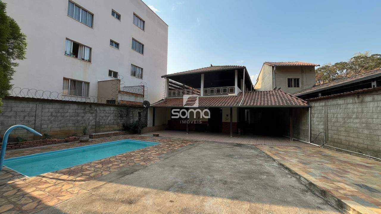 Casa à venda no Conjunto Habitacional Caieiras: