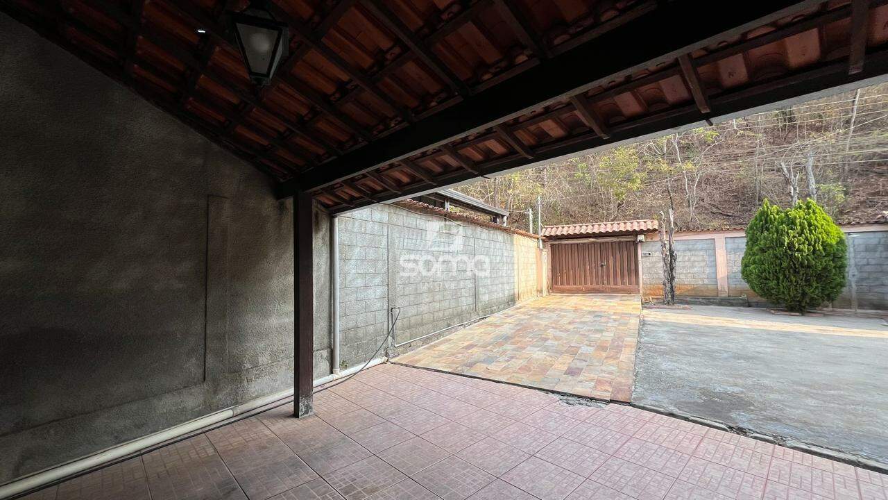 Casa à venda no Conjunto Habitacional Caieiras: