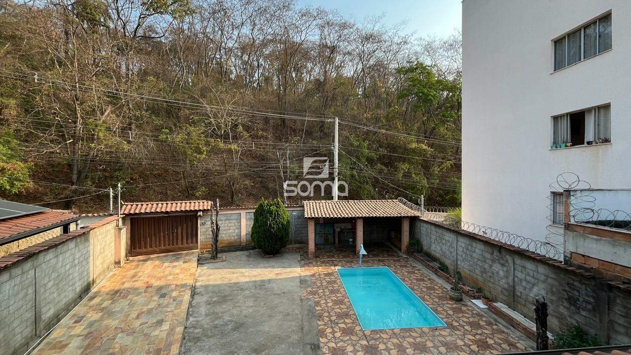 Casa à venda no Conjunto Habitacional Caieiras: