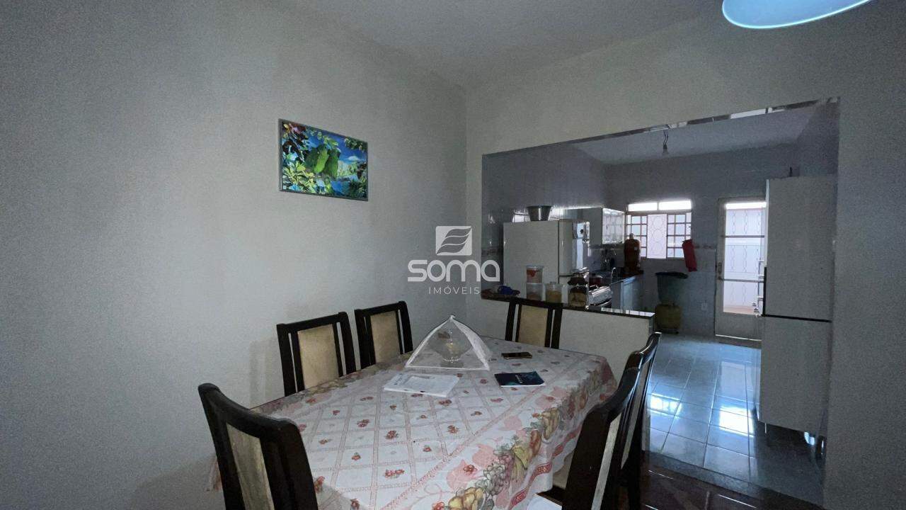 Casa à venda no Conjunto Habitacional Caieiras: