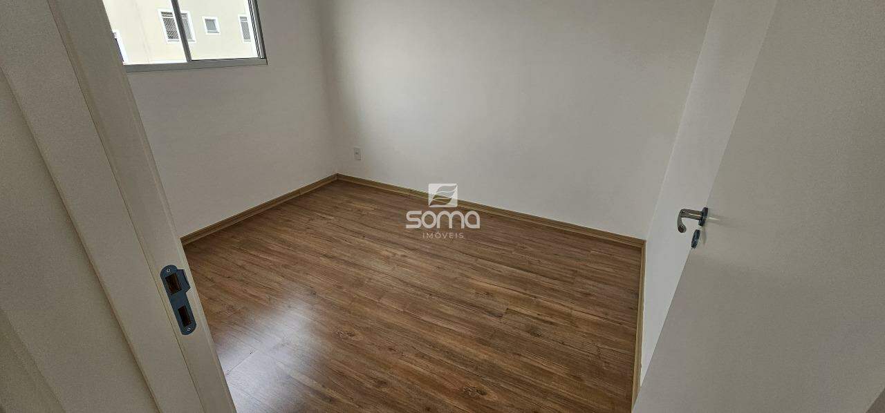 Apartamento à venda no Serra Dourada: 