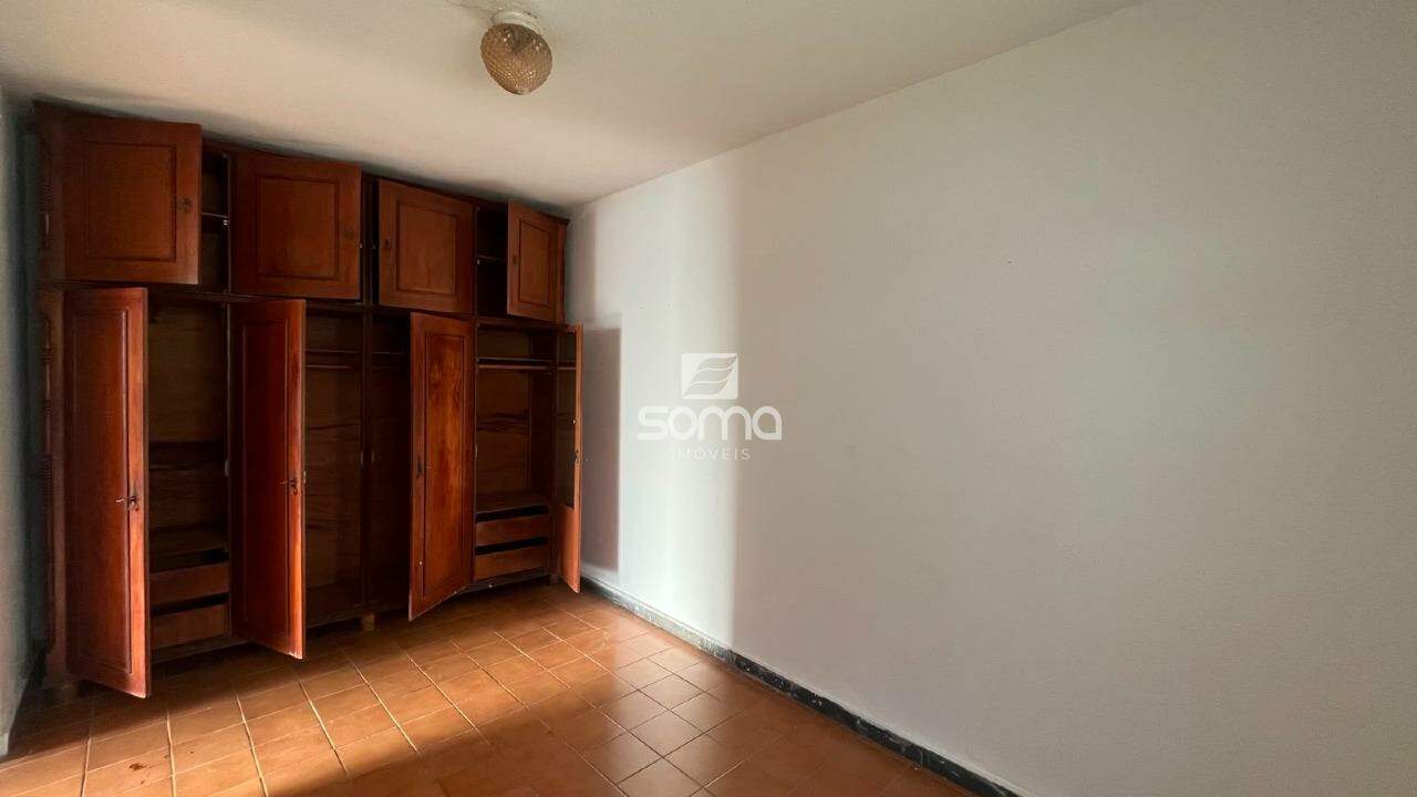 Casa à venda no Célvia: