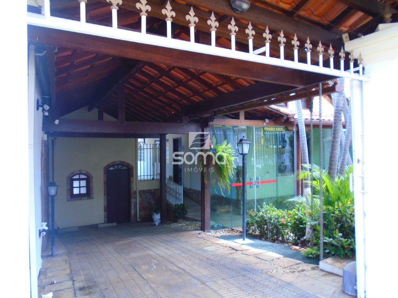Casa à venda no Célvia: 