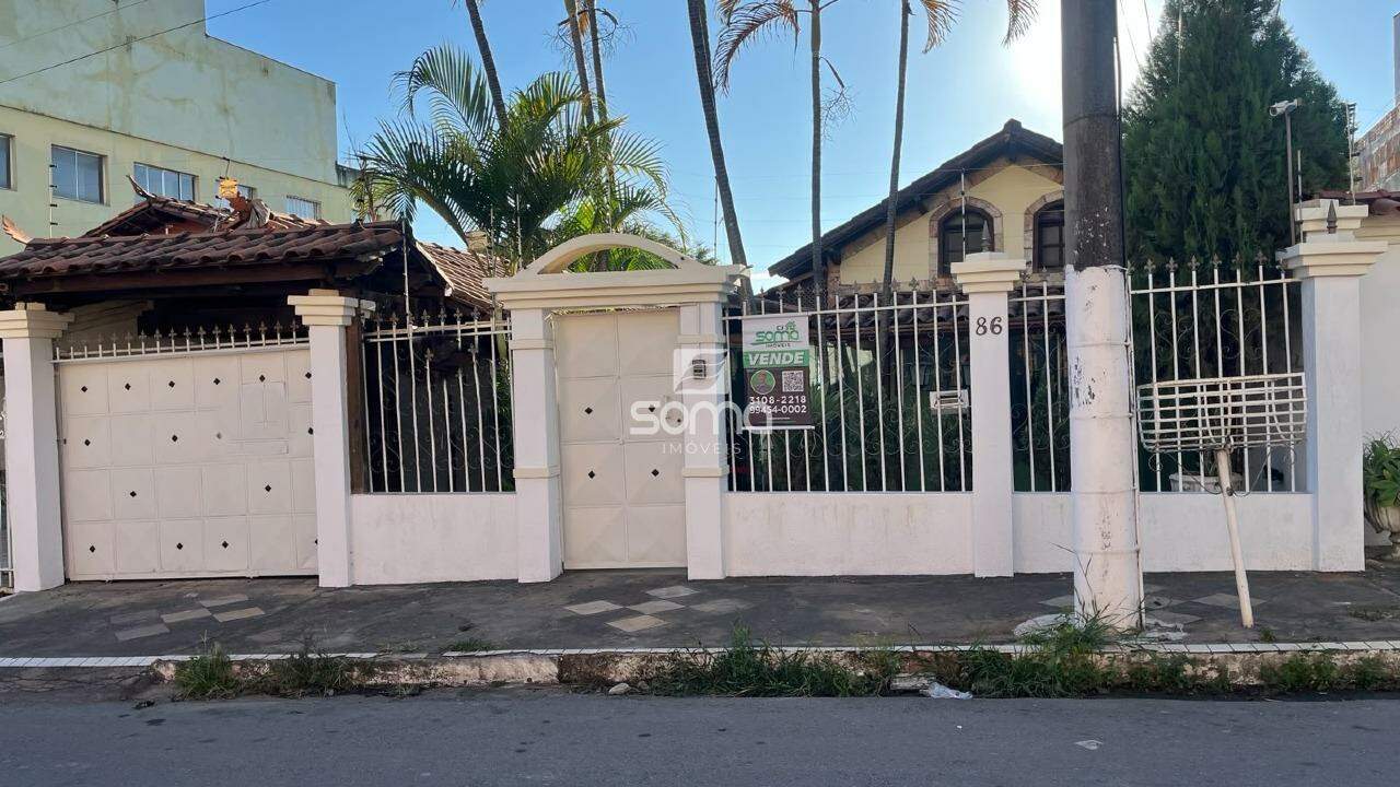 Casa à venda no Célvia: