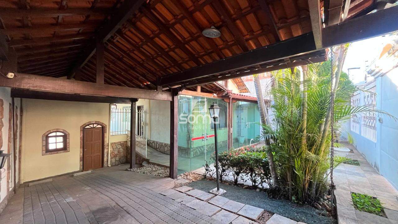 Casa à venda no Célvia: