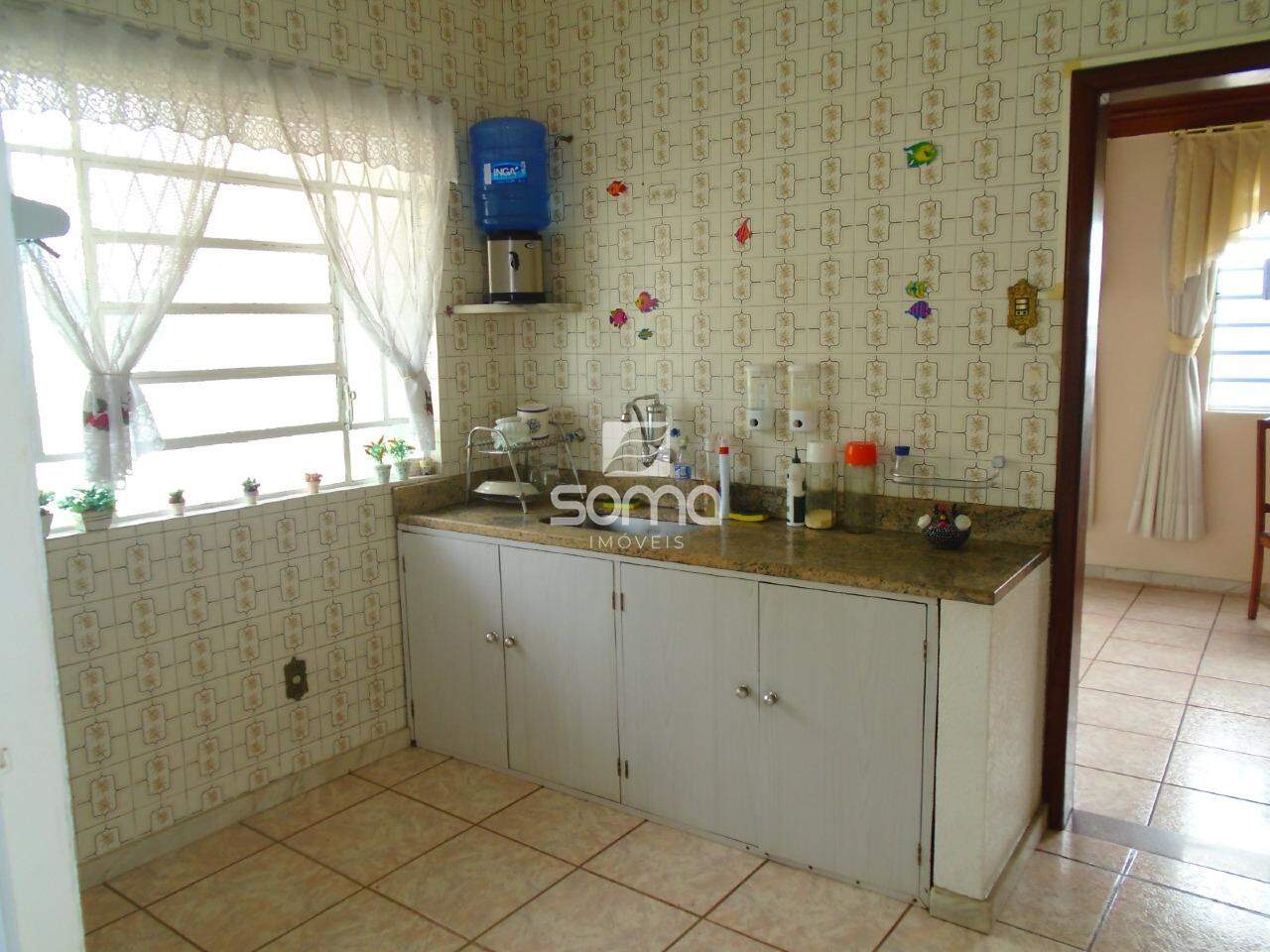 Casa à venda no Célvia: 
