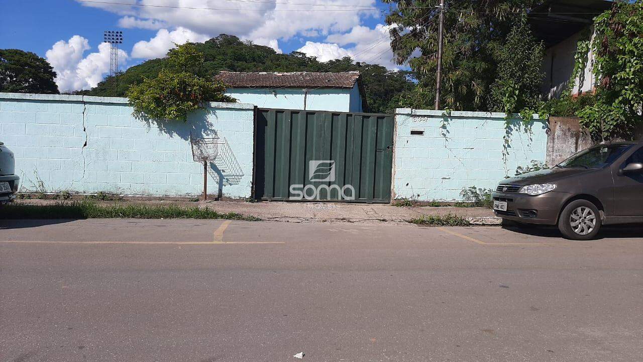 Casa à venda no Centro: 