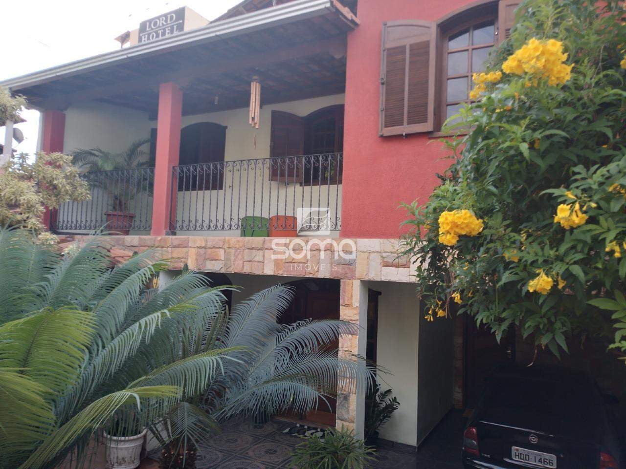 Casa à venda no Célvia: 