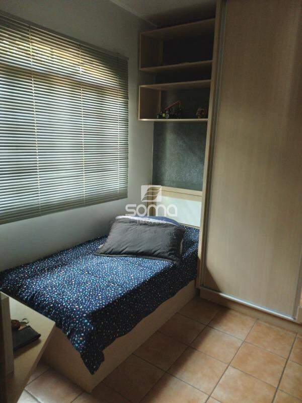 Casa à venda no Célvia: 
