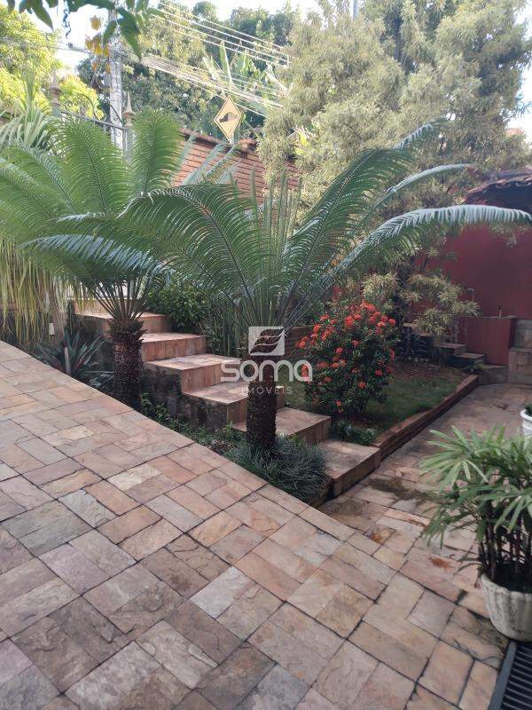 Casa à venda no Célvia: 