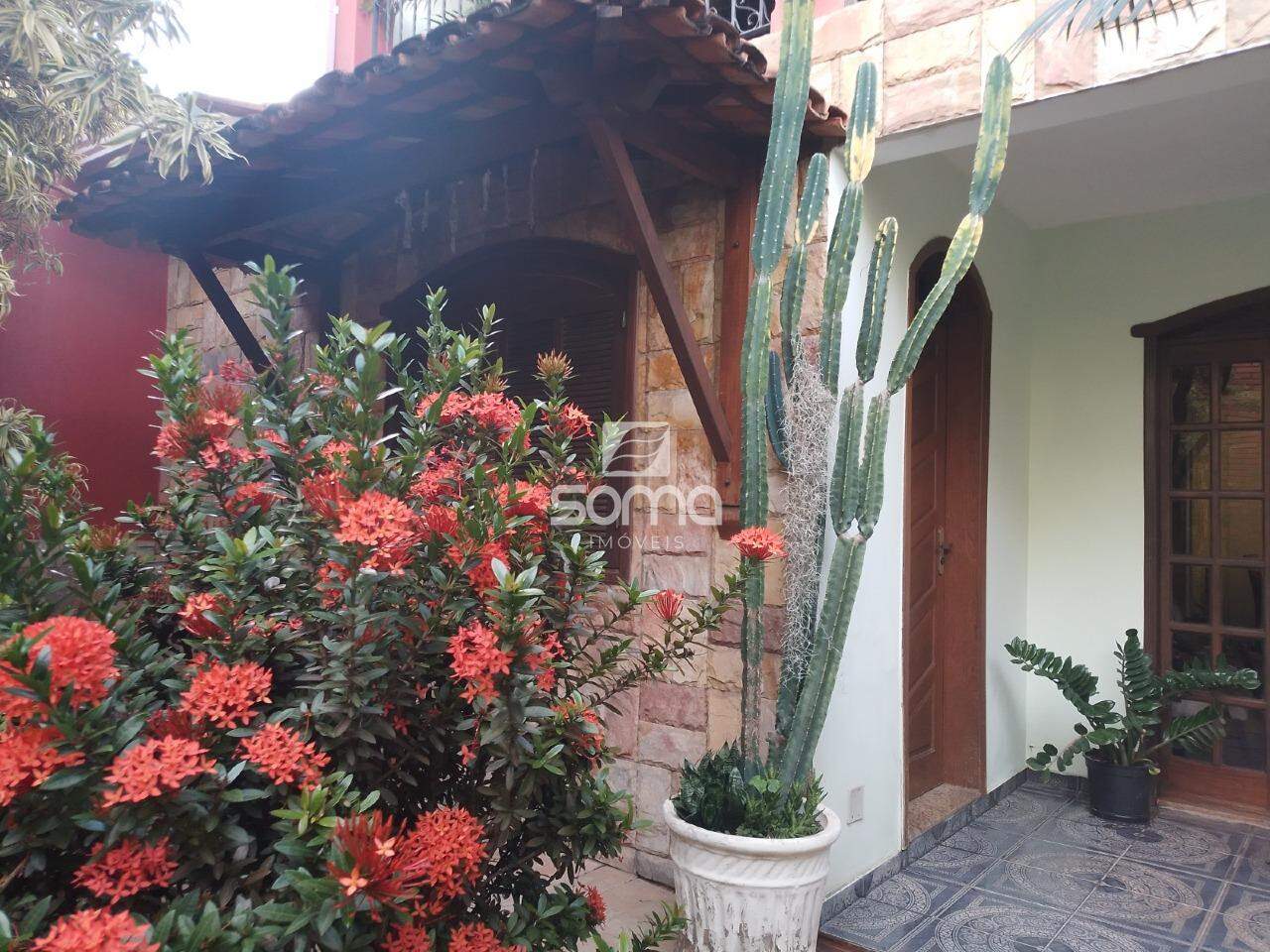 Casa à venda no Célvia: 