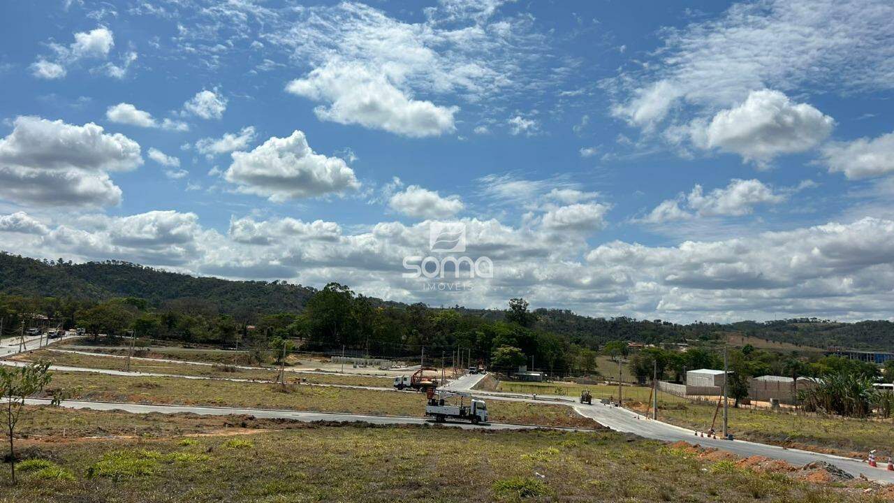 Lote à venda no Campos das Aroeiras: 