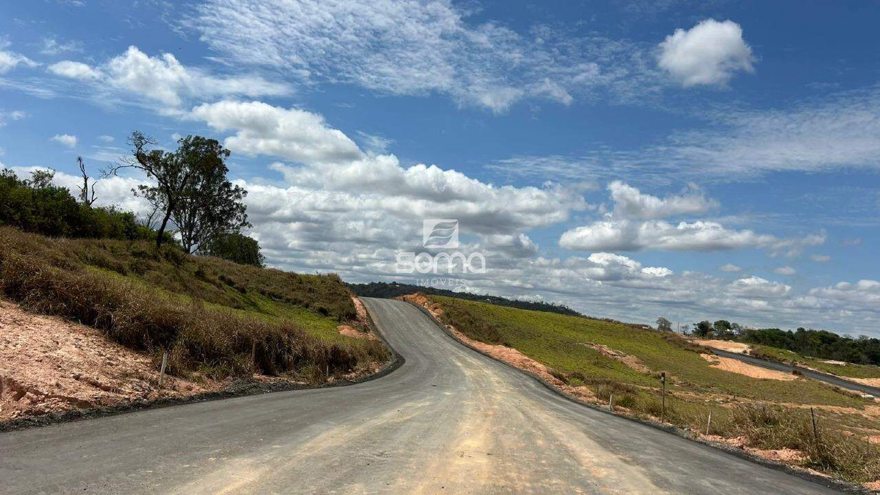 Lote à venda no Campos das Aroeiras: 