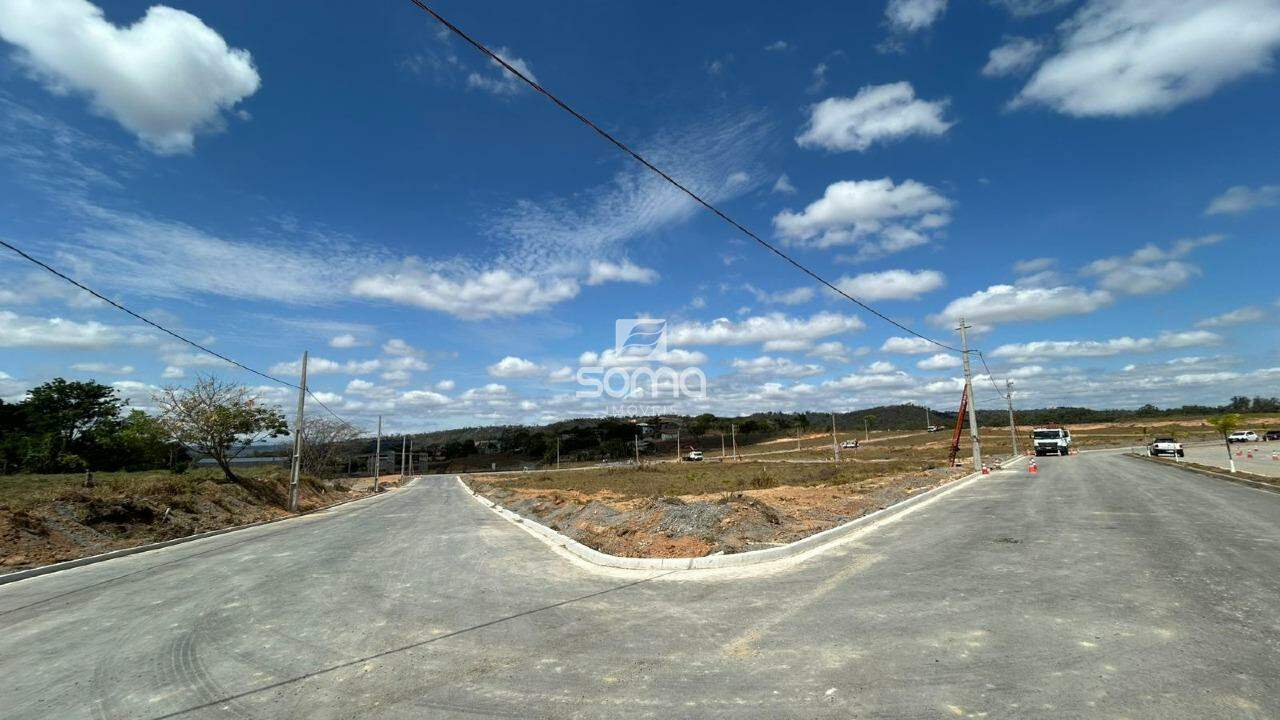 Lote à venda no Campos das Aroeiras: 