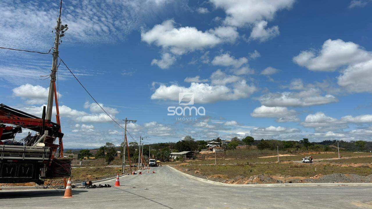 Lote à venda no Campos das Aroeiras: 