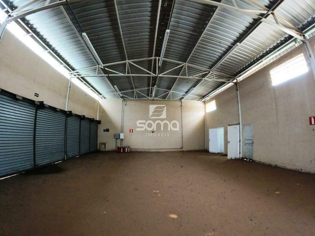 Galpão para aluguel no Angicos : 