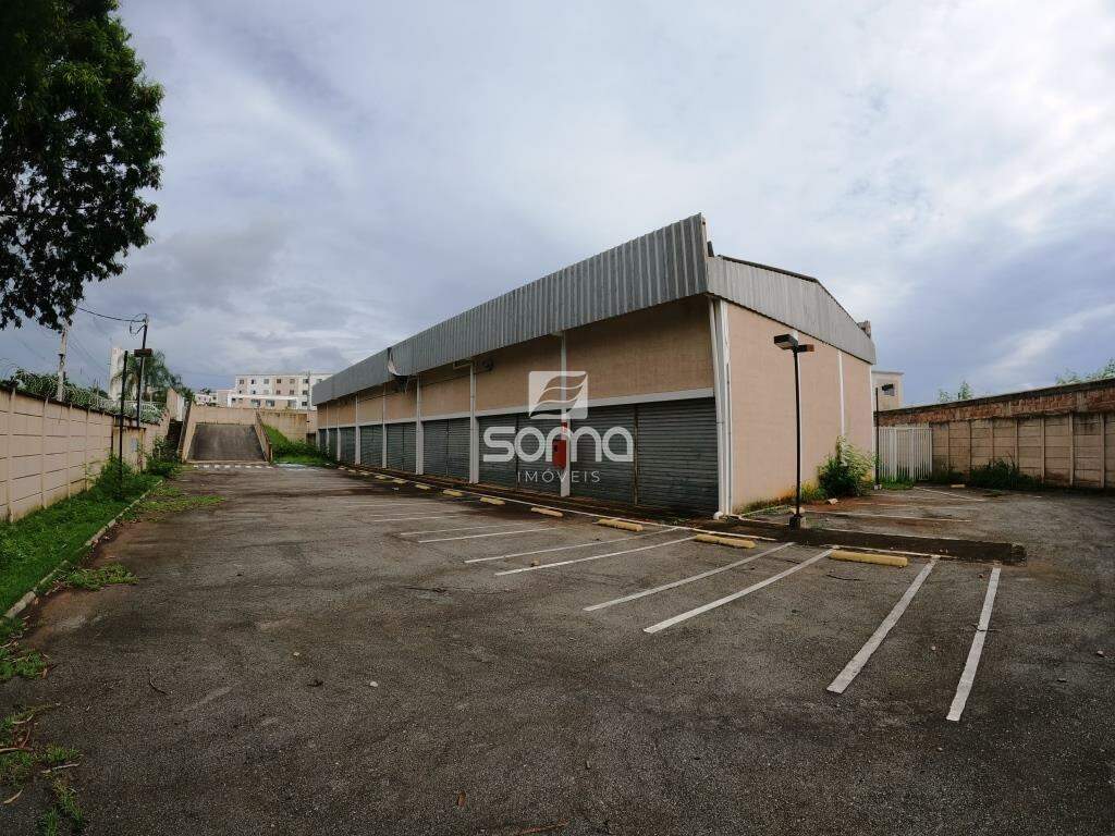 Galpão para aluguel no Angicos : 