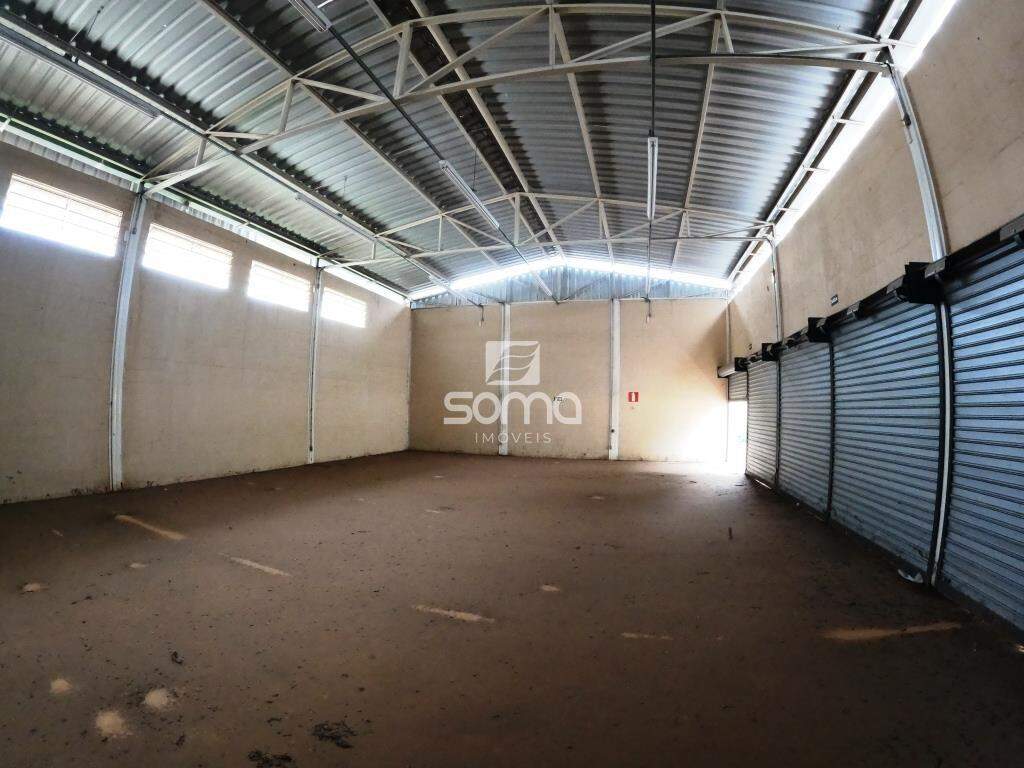 Galpão para aluguel no Angicos : 