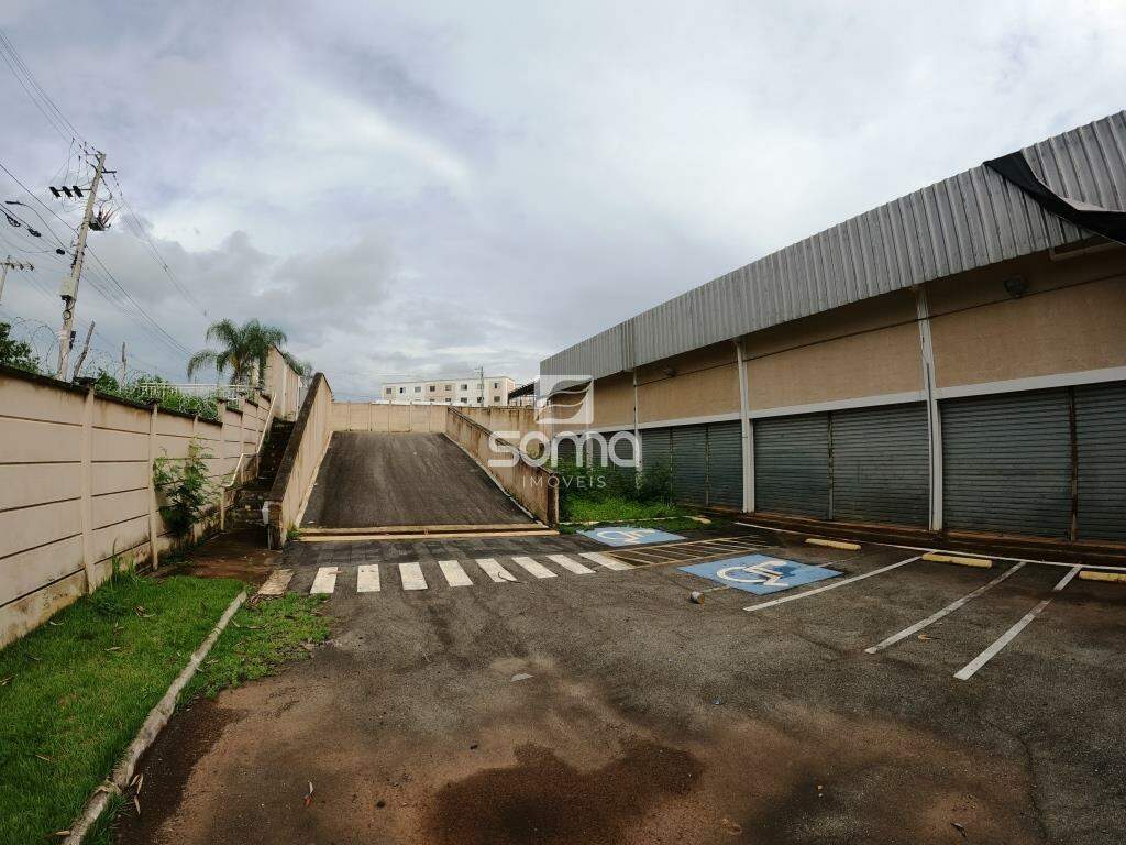 Galpão para aluguel no Angicos : 