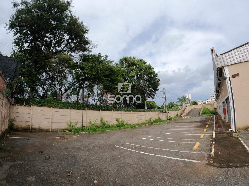 Galpão para aluguel no Angicos : 