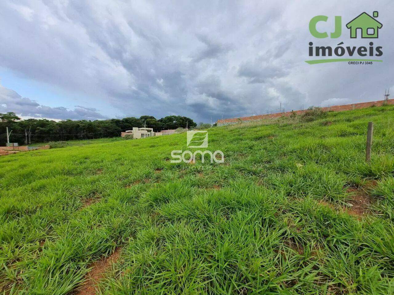 Lote à venda no Gran Perola: