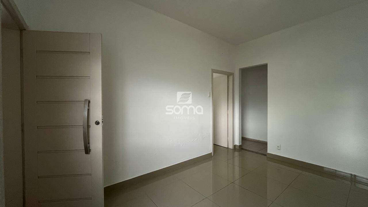 Casa à venda no Centro: