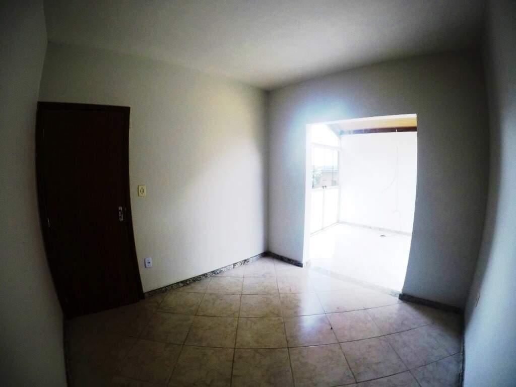 Casa à venda no Maria De Lourdes: 