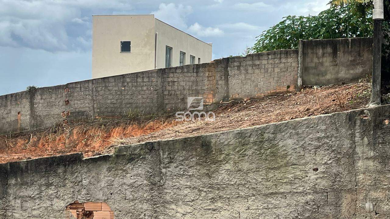 Lote à venda no Gávea II: