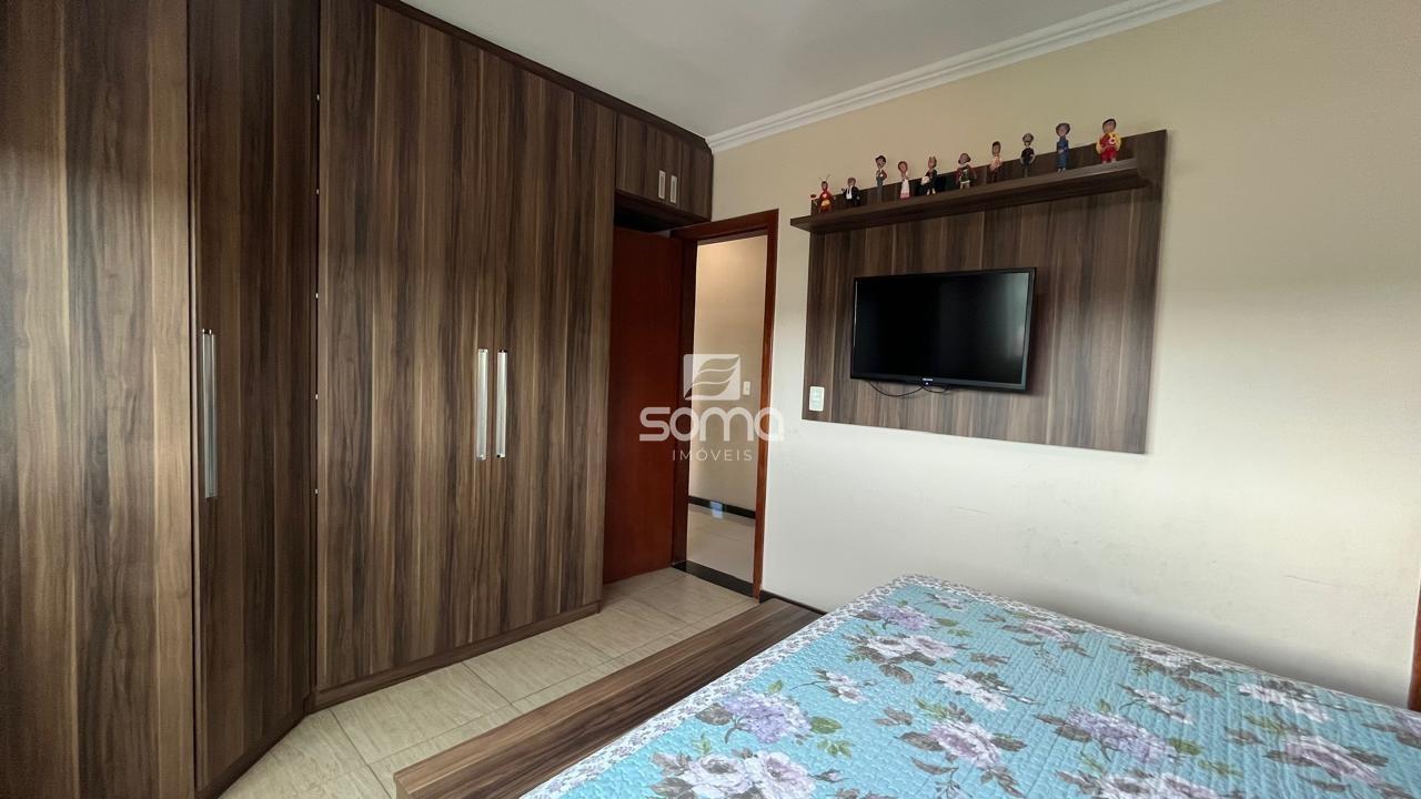 Apartamento à venda no Célvia: 