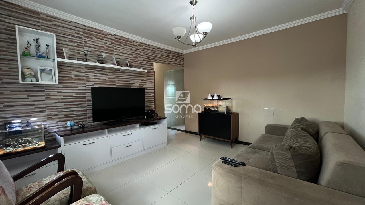 Apartamento à venda no Célvia: 