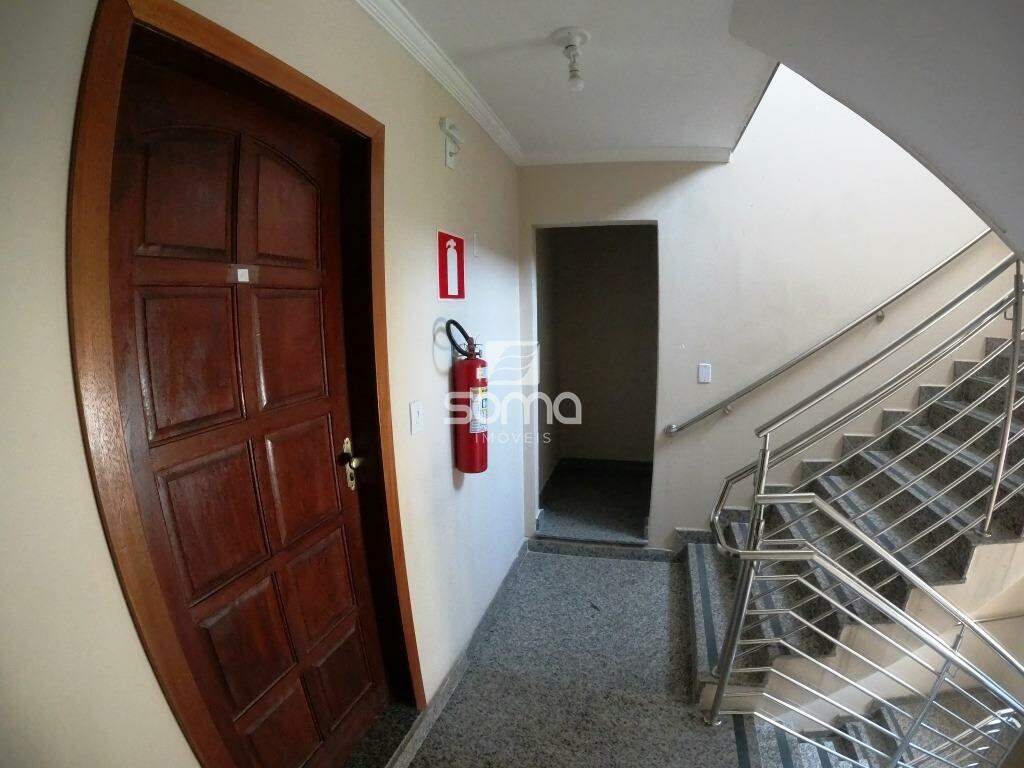 Apartamento para aluguel no Centro: 