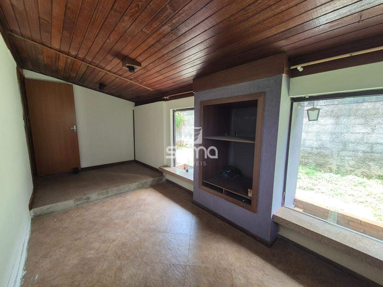 Casa à venda no Jardim Itau: 