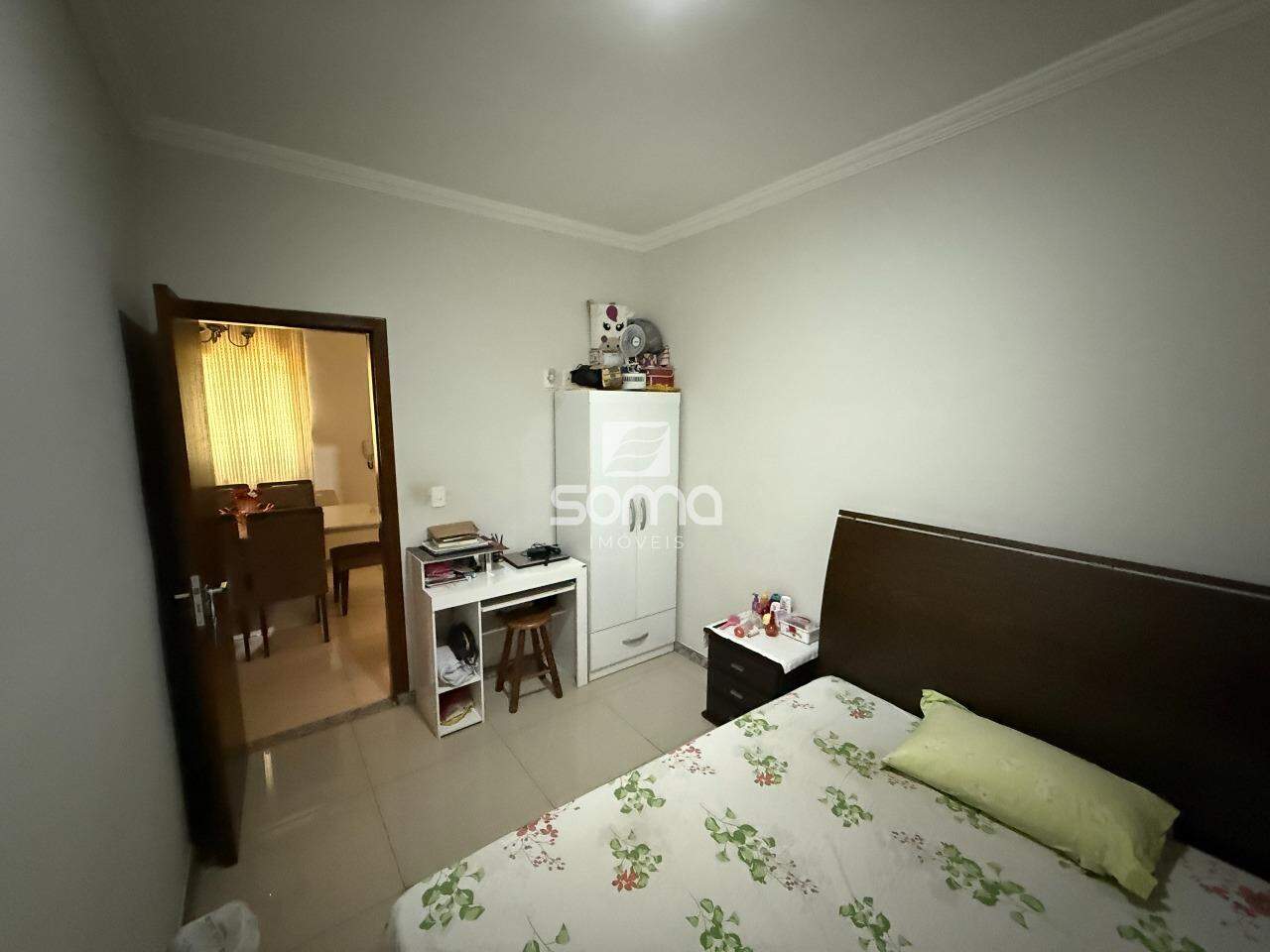 Casa à venda no Mantiqueira: 