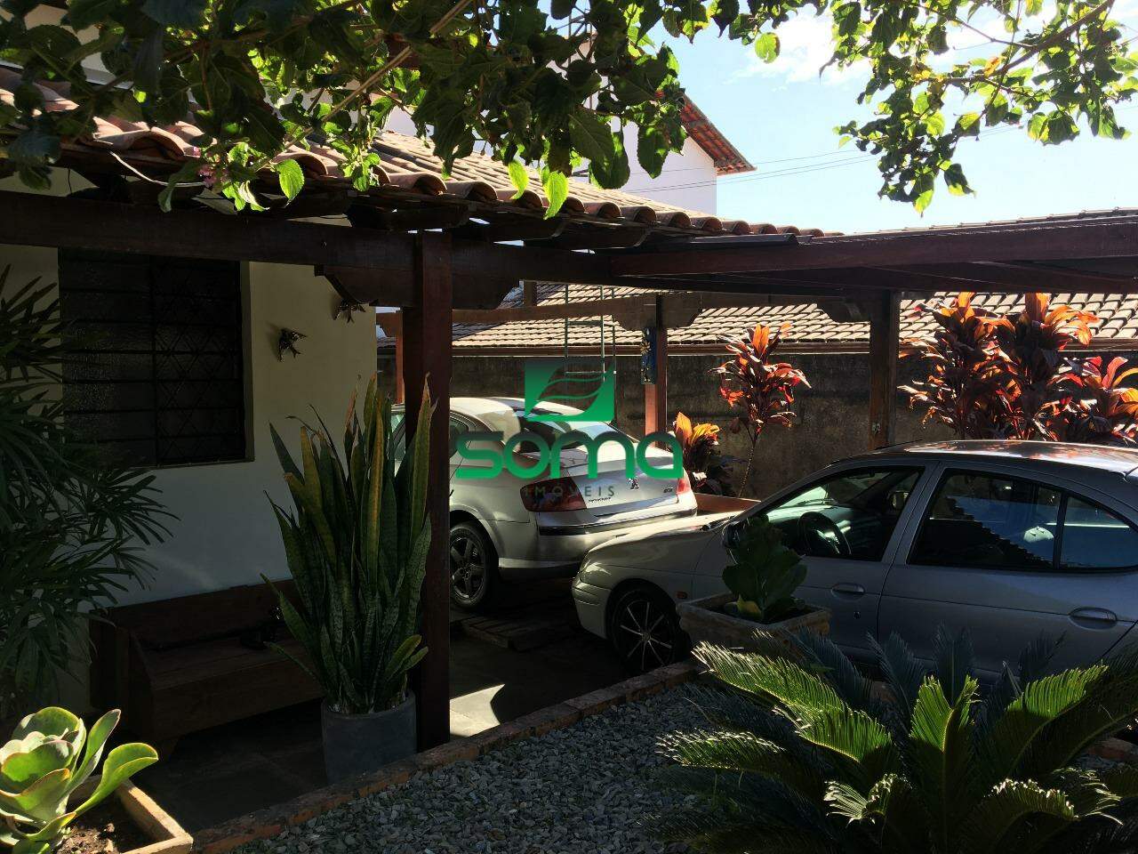 Casa à venda no Célvia: 