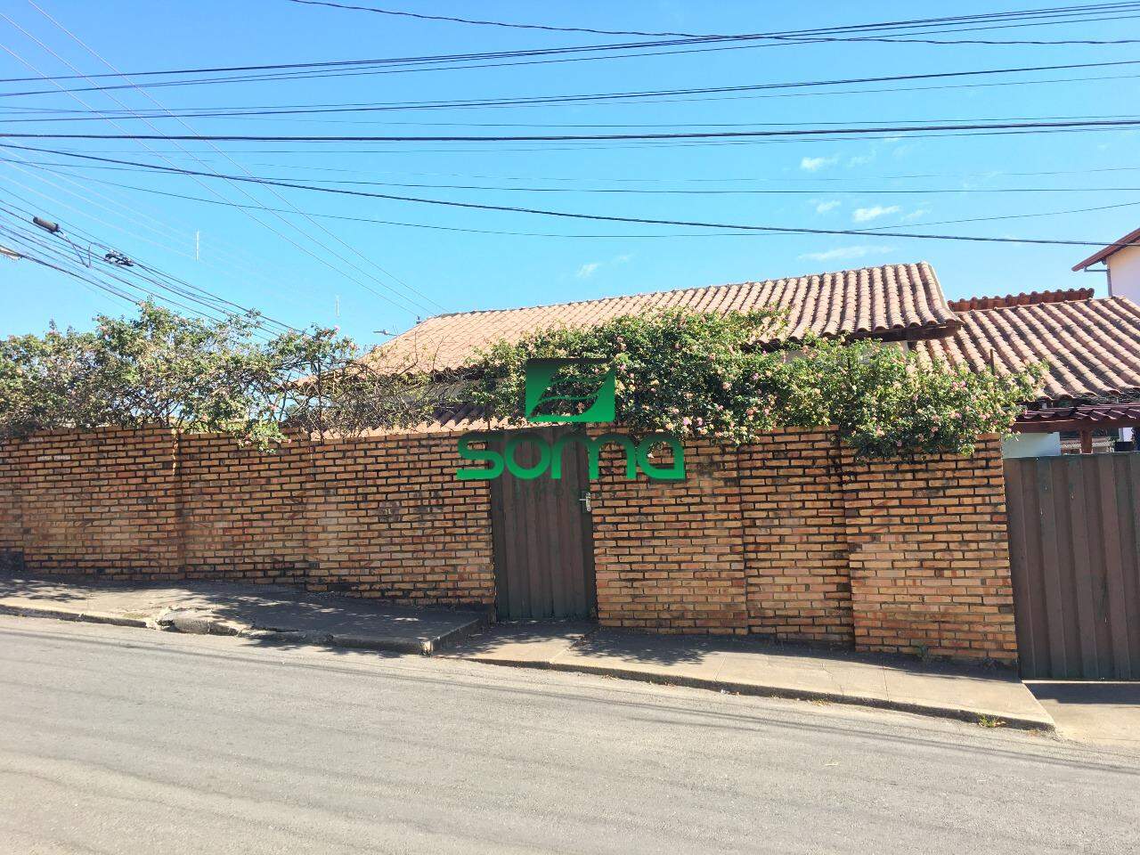 Casa à venda no Célvia: 