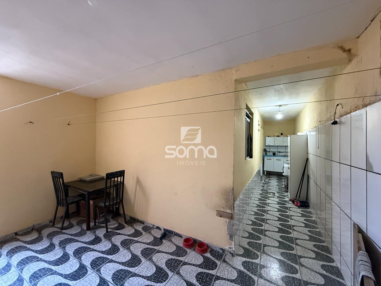 Casa Geminada à venda no Chácaras Reunidas São Vicente: 