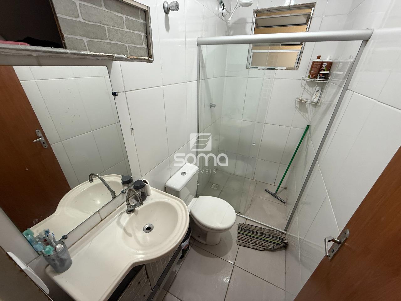 Casa Geminada à venda no Chácaras Reunidas São Vicente: 