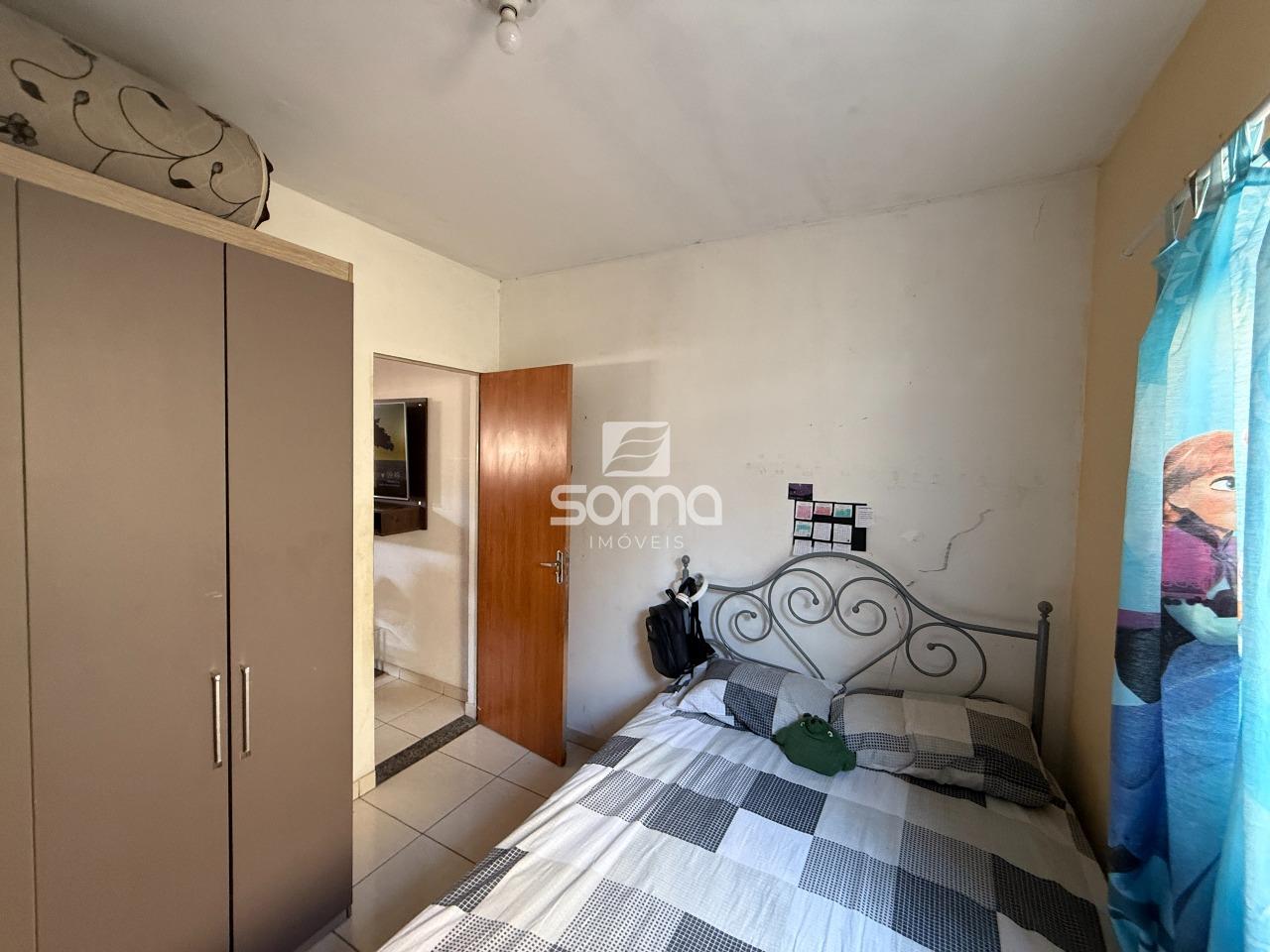 Casa Geminada à venda no Chácaras Reunidas São Vicente: 