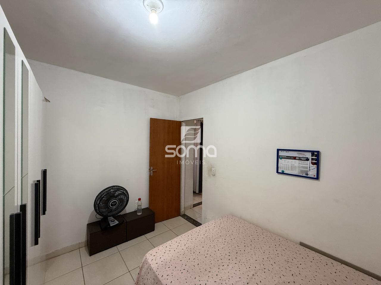 Casa Geminada à venda no Chácaras Reunidas São Vicente: 